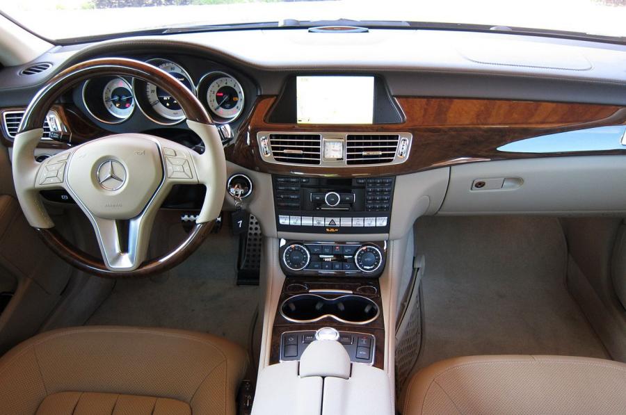  Mercedes-Benz CLS550 2012 года  (фото 105 из 121)